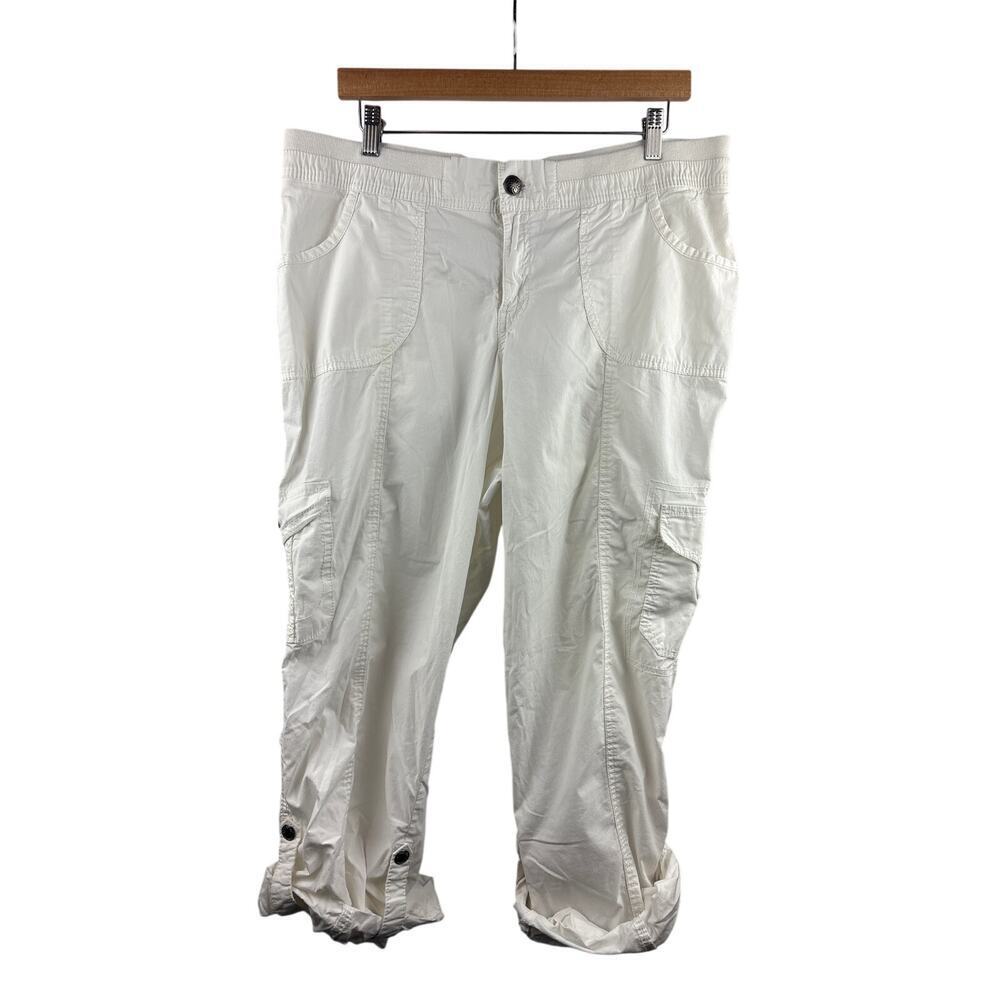 Women’s Lane Bryant Size 14 White Cargo Capris